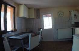 Casă individuală în zona Ronaț cu garaj și anexe, 93 mp, teren 701 mp