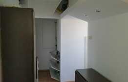 Apartament 3 camere, semidecomandat, 52mp, zona Cetatii