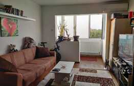 Apartament 3 camere, semidecomandat, 52mp, zona Cetatii