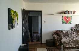 Apartament 3 camere, semidecomandat, 52mp, zona Cetatii