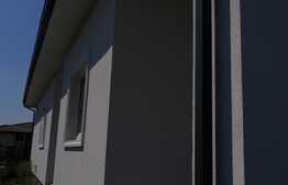 Vanzare 1/2 Duplex 80 mp utili, 300 mp teren Mosnita Veche