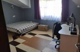 Vilă deosebită, 280 mp, teren 2200 mp în Giarmata Vii!