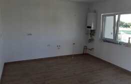 1/3 Triplex de 99 mp utili, imobil nou, in Moşniţa Veche