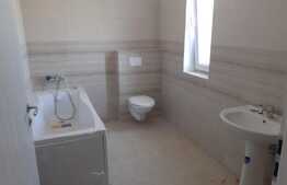 1/3 Triplex de 99 mp utili, imobil nou, in Moşniţa Veche