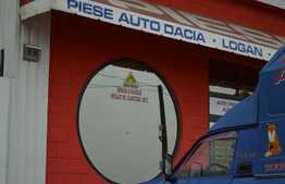 Clădire comercială sau afacere la cheie, 720 mp, teren 1400 mp în Ronaţ