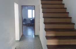 1/2 Duplex de 220 mp utili, teren de 140 mp, Lipovei!