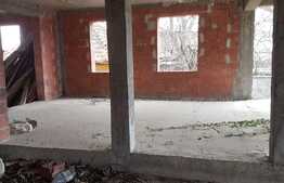 Casa la rosu, 600 mp utili, 1154 mp teren, Zona Freidorf