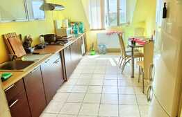 Apartament 2 camere, 72 mp, decomandat, zona Girocului, Spitalul Judetean!