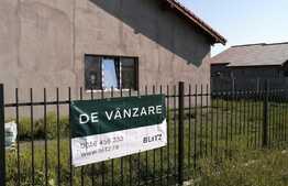 Duplex 1/2 teren 305 mp, 70 mp utili in cartier nou Mosnita Veche