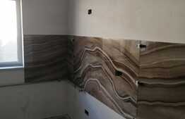 Duplex 1/2 teren 305 mp, 75 mp utili in cartier nou Mosnita Noua