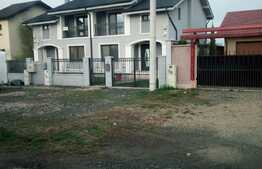 Duplex 1/2 Mosnita Veche, zona langa parc, teren 360 mp, suprafata utila 125 mp.