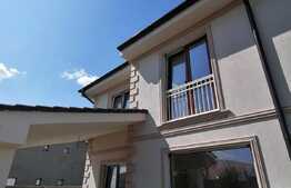 Duplex 1/2, Moşniţa Nouă, teren 317 mp, suprafaţa utilă 105 mp  + terasă 15 mp