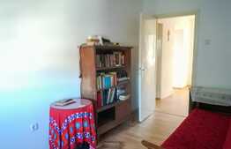 Apartament 3 camere, decomandat, 65 mp utili, garaj, zona Medicina