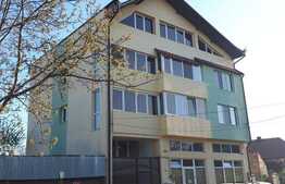 Clădire comercială multifuncţională cu suprafaţă de 740 mp utili în zonă semicentrală