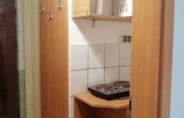 Garsonieră de vanzare, etaj intermediar