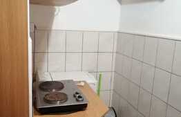 Garsonieră de vanzare, etaj intermediar