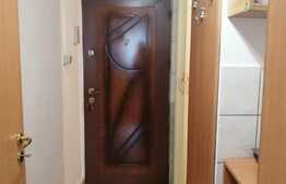 Garsonieră de vanzare, etaj intermediar