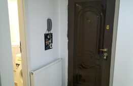 Apartament 3 camere, etaj intermediar, semidecomandat, 63 mp utili, zona Modern