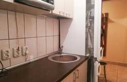 Apartament 3 camere, semidecomandat, 56mp utili, zona Dambovita