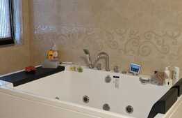 Casa individuala la cheie, 261 mp utili, teren aferent 470 mp, Aradului