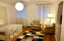 Apartament cu 3 camere , finisat, 78mp, central lângă parc!