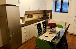 Apartament cu 3 camere , finisat, 78mp, central lângă parc!