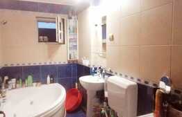 Apartament 2 camere, 54 mp, izolat interior si exterior, zona Lipovei