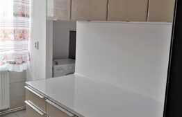 Apartament de 3 camere, 68 mp, zona UVT