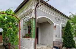 Casă individuală în Ronaţ, 900 mp teren, 150 mp utili 