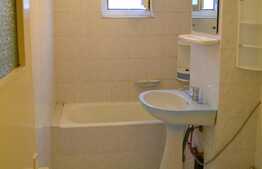 Apartament 3 camere, 64 mp, zona Lipovei