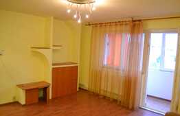 Apartament 3 camere, 64 mp, zona Lipovei