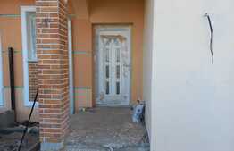 Duplex pe parter, 70 mp utili, teren 356 mp, Dumbravita