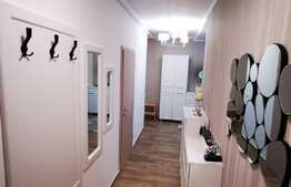 Apartament 3 camere, decomandat, lux, etaj intermediar, zona Buziasului