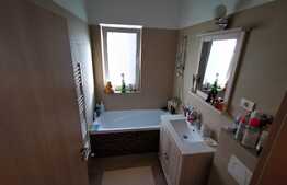 Apartament 3 camere, decomandat, lux, etaj intermediar, zona Buziasului