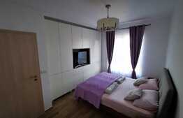 Apartament 3 camere, decomandat, lux, etaj intermediar, zona Buziasului