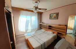 Apartament spatios de 3 camere, decomandat, 74 mp, etaj intermediar, zona Sagului