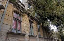 Investitie! Apartament parter + demisol inalt, cladire istorica, zona Iosefin