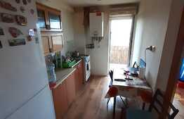 Apartament cu 3 camere, etaj intermediar, zona Calea Sagului