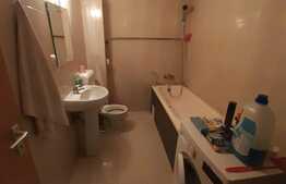 Apartament cu 3 camere, etaj intermediar, zona Calea Sagului