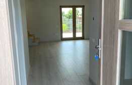 Casa tip duplex, 95 mp utili, mobilat, Remetea Mare!