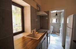 Apartament 2 camere, semidecomandat, 56 mp, zona Sinaia