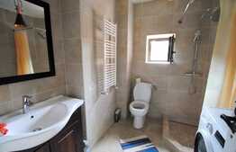 Apartament 2 camere, semidecomandat, 56 mp, zona Sinaia