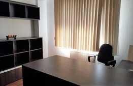 Apartament spatios de 4 camere, 80 mp, etaj intermediar, situat langa Iulius Town