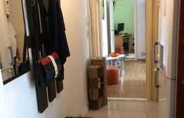 Apartament 3 camere, semidecomandat, 52 mp, zona Dambovita