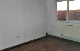 Apartament de 4 camere modicat la 3 camere pentru o bucătărie mare, 68 mp, zona Bd. Cetății!