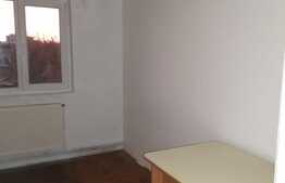 Apartament de 4 camere modicat la 3 camere pentru o bucătărie mare, 68 mp, zona Bd. Cetății!