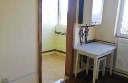 Apartament de 4 camere modicat la 3 camere pentru o bucătărie mare, 68 mp, zona Bd. Cetății!