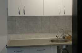 Garsonieră, 22 mp, partial mobilata, zona Stadion!