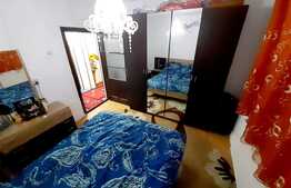 Apartament la casa, cu o suprafata de 50 mp, curte comuna, zona Traian