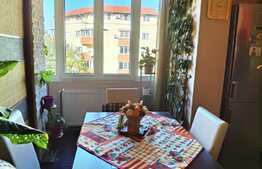 Apartament 3 camere, 72 mp, decomandat, etaj intermediar, zona Girocului